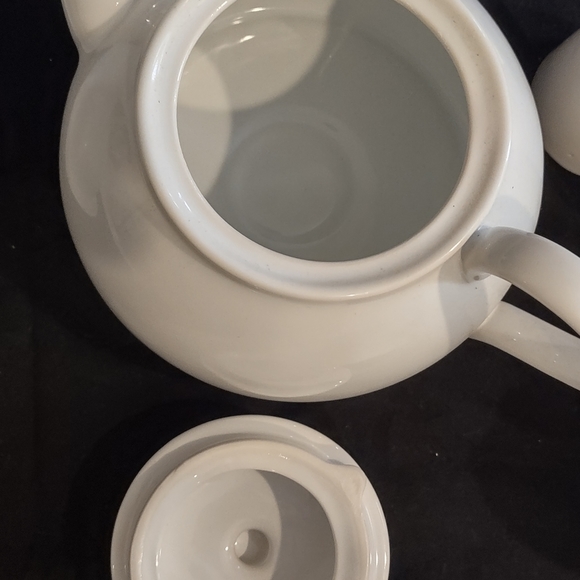 PORCELAIN tea set - Picture 2 of 16